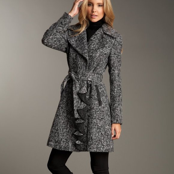 Tahari Jackets & Blazers - Tahari black and White Tweed Coat Size 4